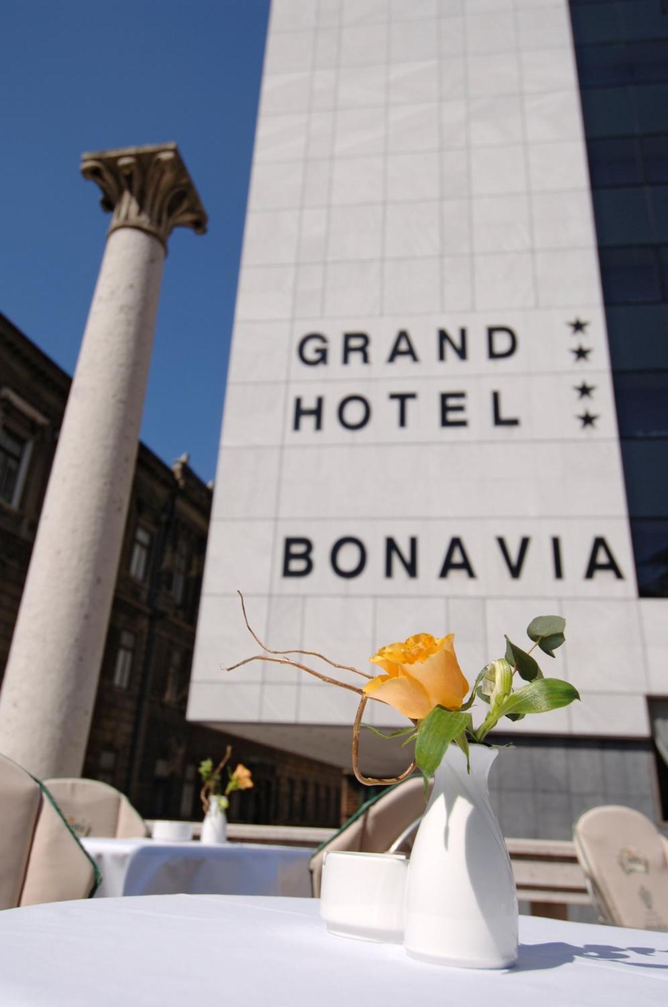 Grand Hotel Bonavia Rijeka Buitenkant foto